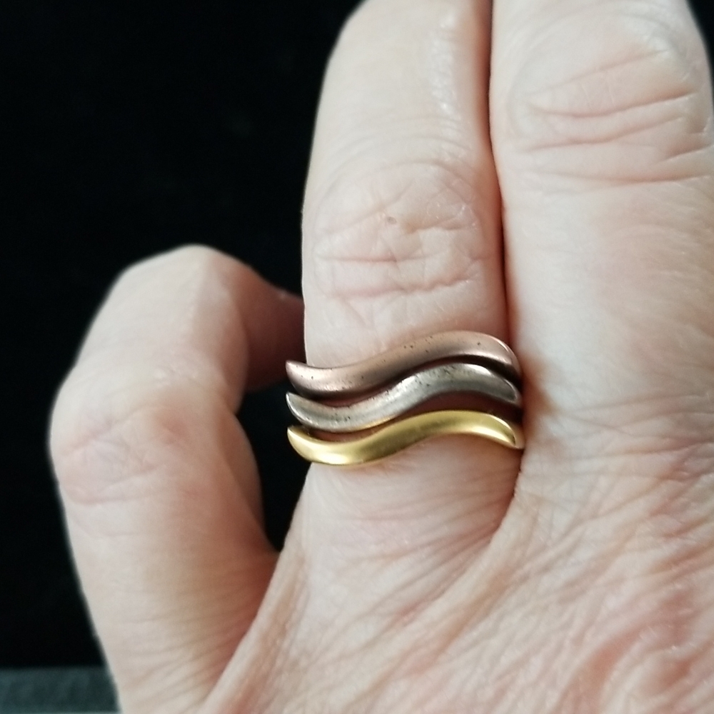 Ring - Picture 2 of 3